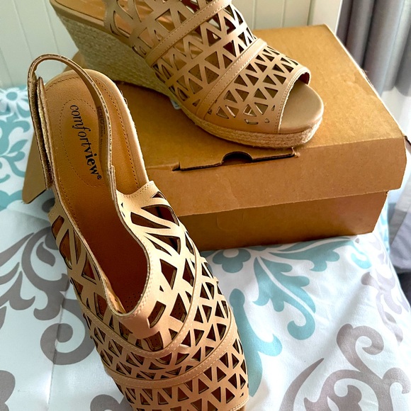 Comfortview 12WW Espadrilles - Picture 4 of 5